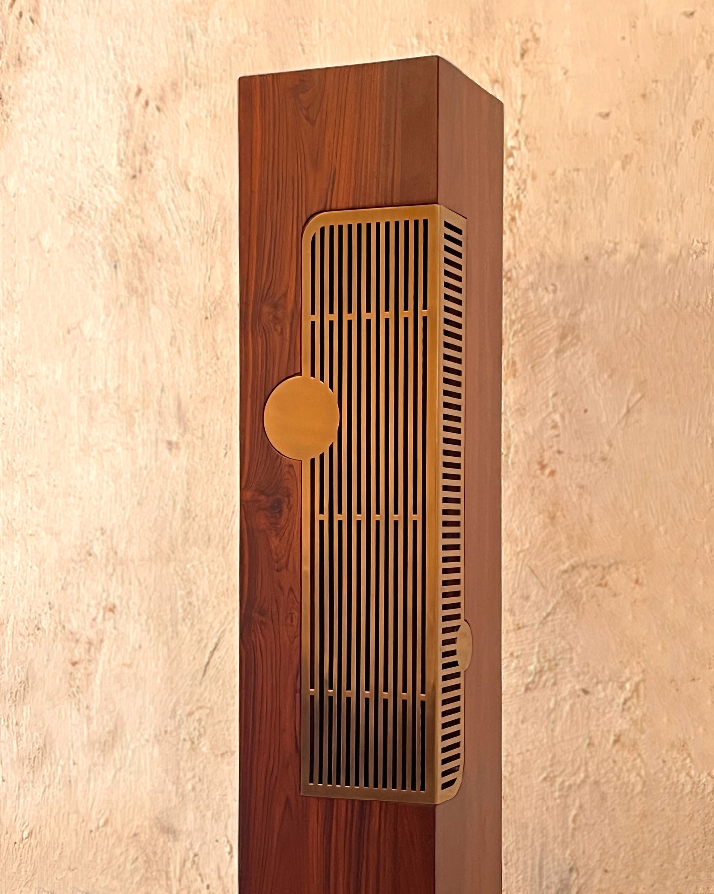 Sārava XL Floor Lamp