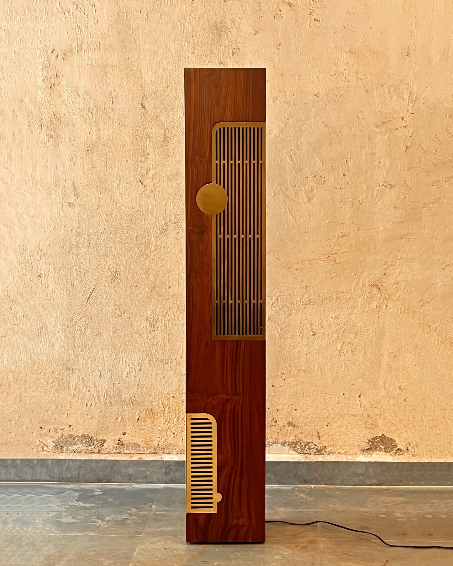 Sārava XL Floor Lamp